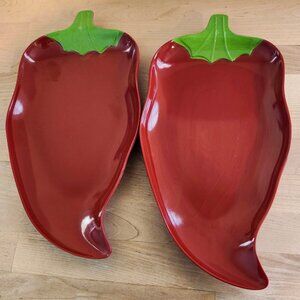 GUC Set Of 2 Vintage Melamine Ware Red Chili Pepper Plates - Approx 11.5" x 6"